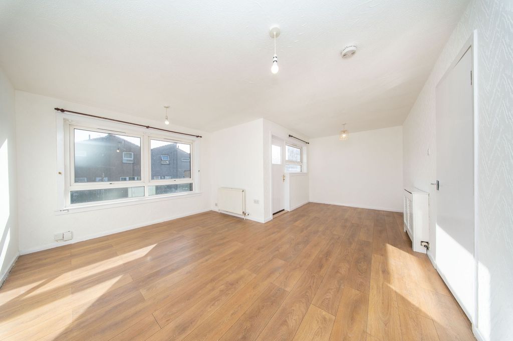 Additional image 2 of 3 bed terraced house for saleHeatherbank, Ladywell, Livingston EH54