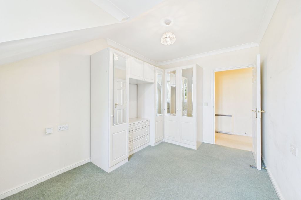 Additional image 4 of 2 bed flat for saleHanbury Court, Thetford IP24