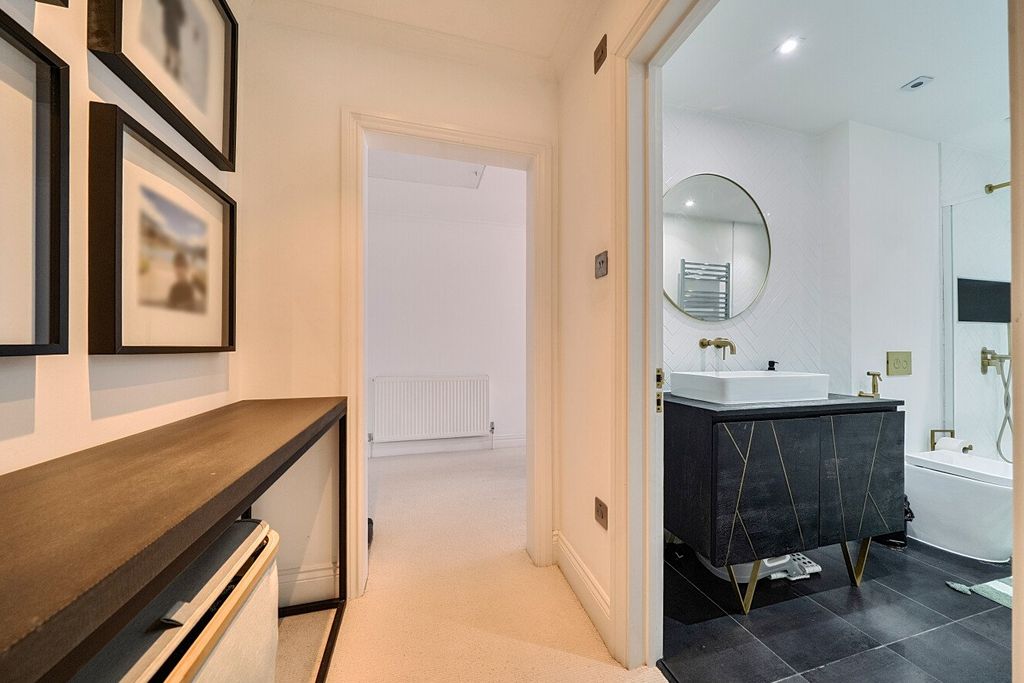 Additional image 33 of 5 bed detached house for saleBromley Common, Bromley BR2
