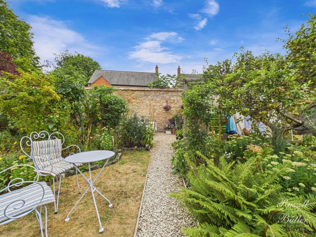Additional image 3 of 2 bed cottage for saleChurch Road, Brackley NN13