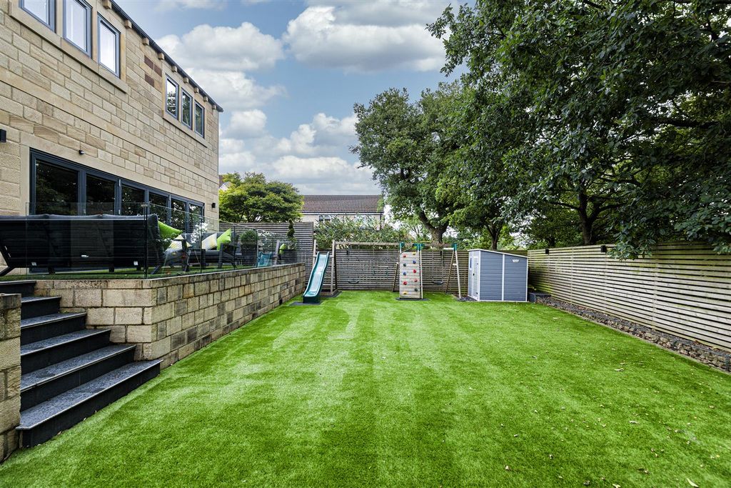 Additional image 39 of 5 bed detached house for saleThe Beeches, Birkenshaw, Bradford BD11