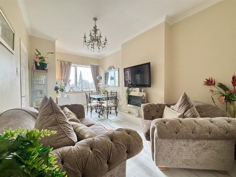 Eversley Road, Sketty, Swansea SA2