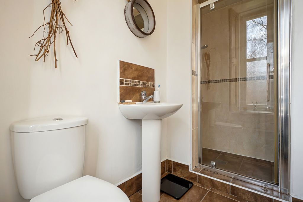 Additional image 22 of 5 bed detached house for saleDouglas Drive, Cambuslang, Glasgow G72