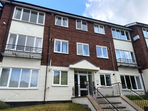 Lizmans Court, Cowley, Oxford OX4