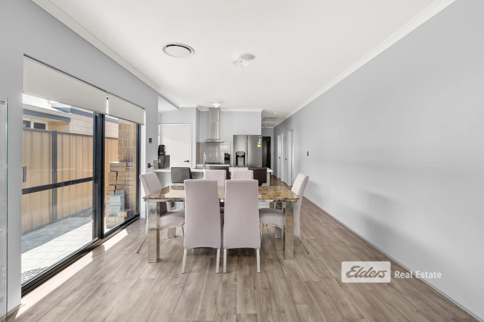 130 The Boulevard, Australind WA 6233 photo 5