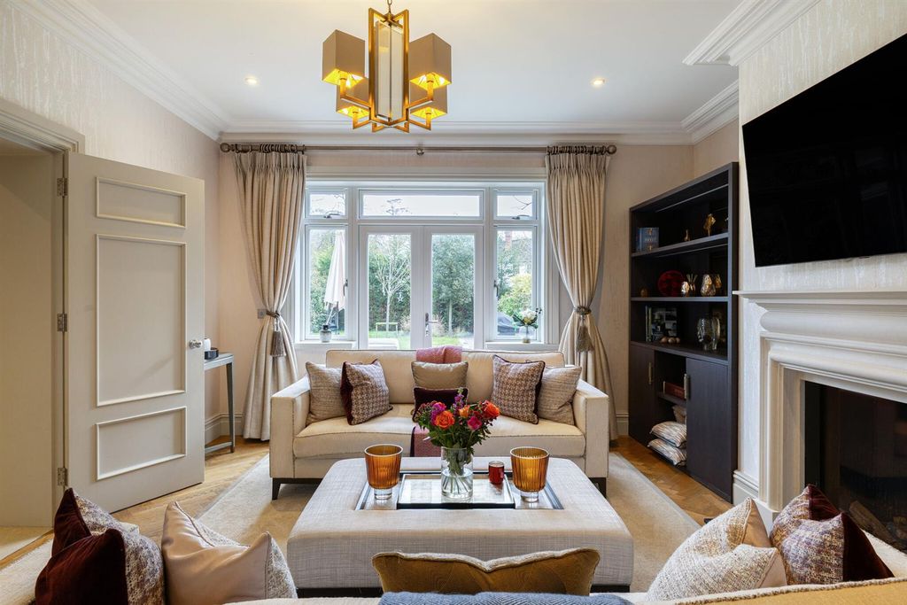 Additional image 9 of 5 bed terraced house for saleDrift Road, Winkfield, Windsor SL4
