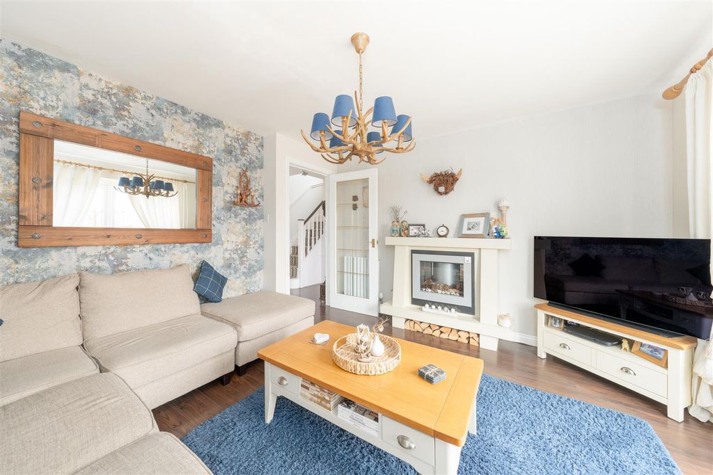 Additional image 3 of 3 bed detached house for sale83 Hallydown Crescent, Eyemouth TD14