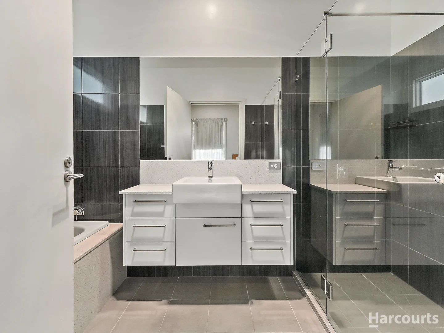Additional image 17 of 2/5 Adelaide Street, George Town TAS 7253