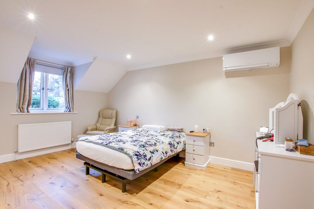 Additional image 13 of 5 bed detached house for saleArmstrong Road, Brockenhurst SO42