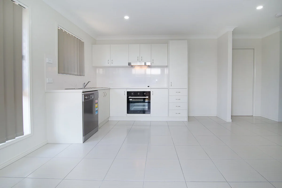 Additional image 5 of 2/98 Jacaranda Drive, Yamanto QLD 4305