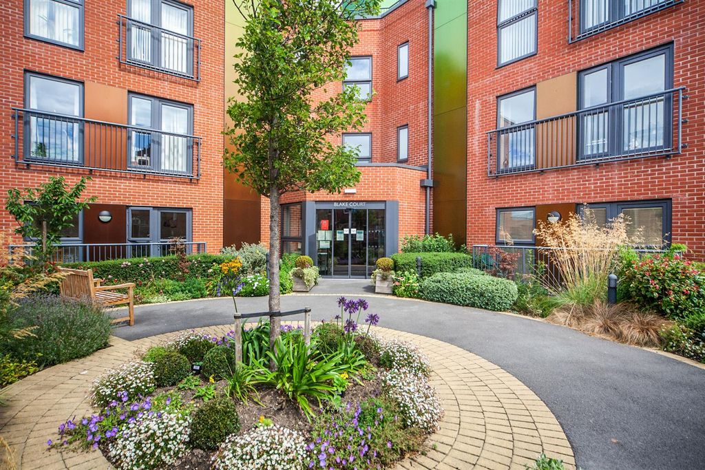 Additional image 16 of 2 bed flat for saleBlake Court, Northgate, Bridgwater TA6