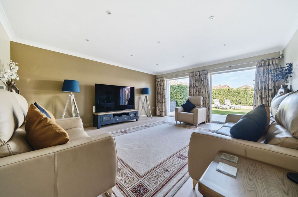 Additional image 3 of 5 bed detached house for saleLimmard Way, Bognor Regis PO22