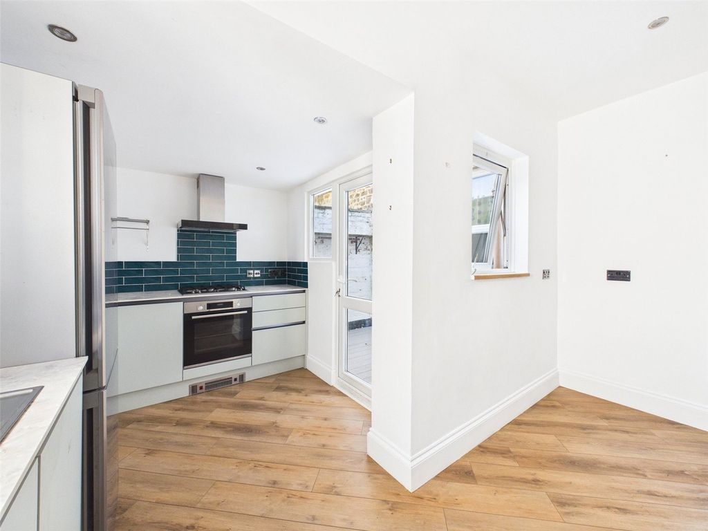 Additional image 5 of 1 bed flat for saleBencoolen Road, Bude, Cornwall EX23