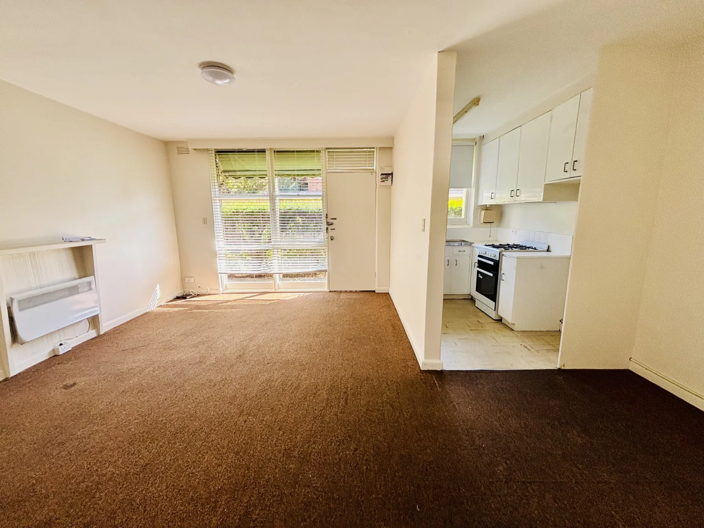 Additional image 7 of 4/8 Rosedale Avenue, Glen Huntly VIC 3163