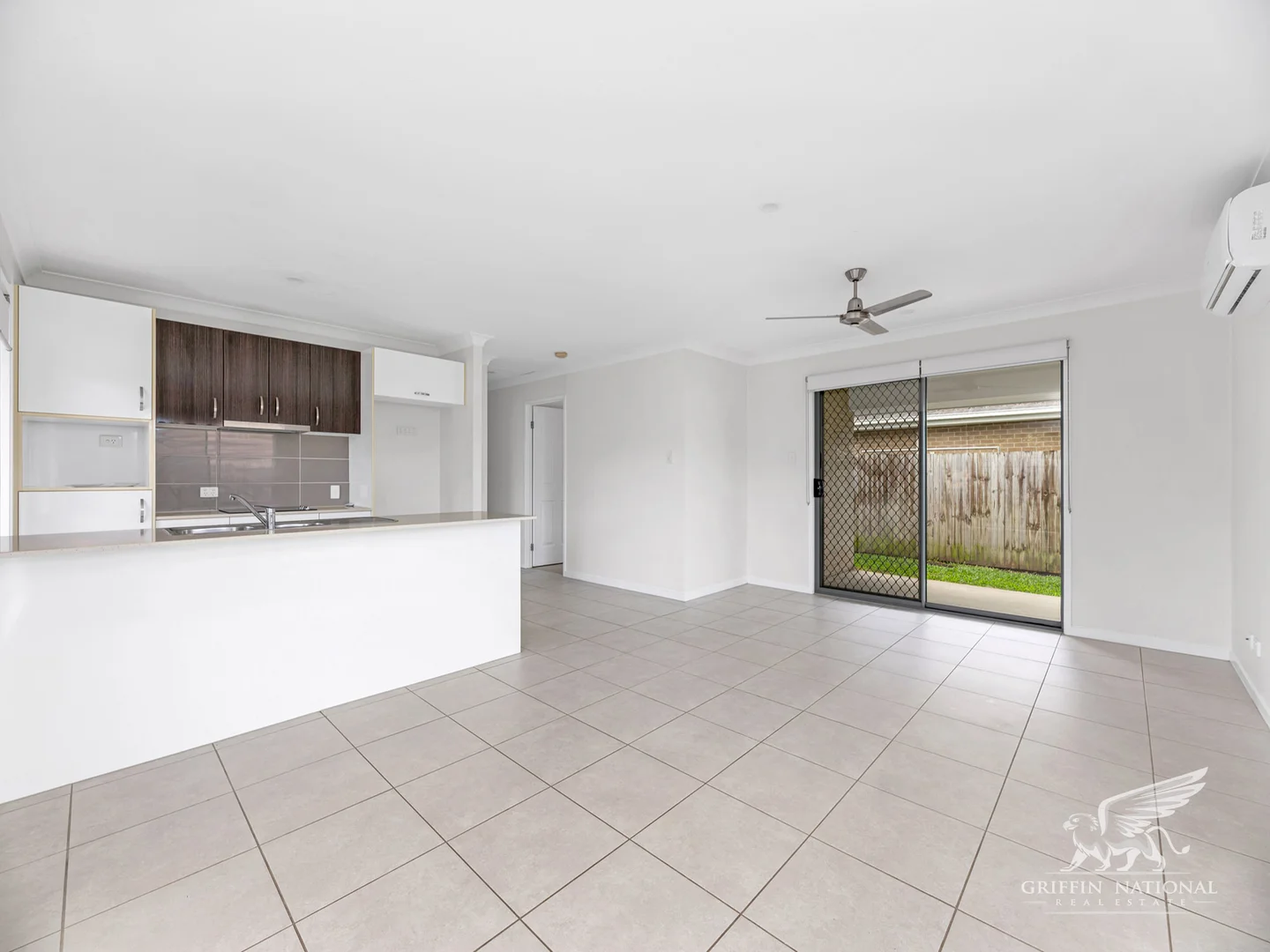 38 Sunseeker St, Burpengary QLD 4505 photo 4