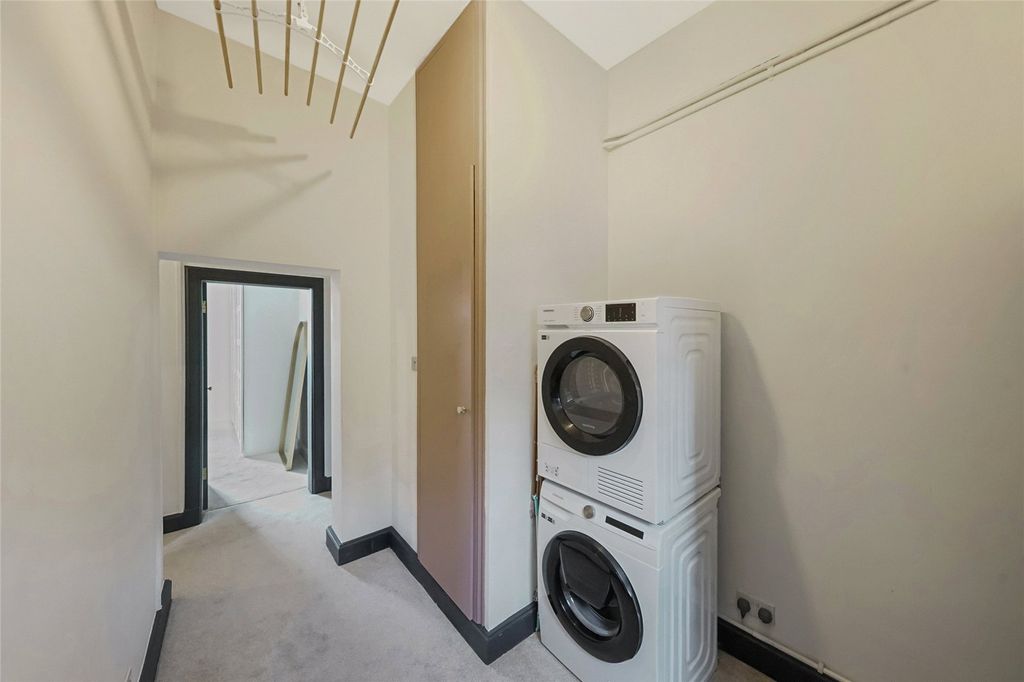 Additional image 18 of 3 bed flat for saleCastle Court, Stirling, Stirlingshire FK8