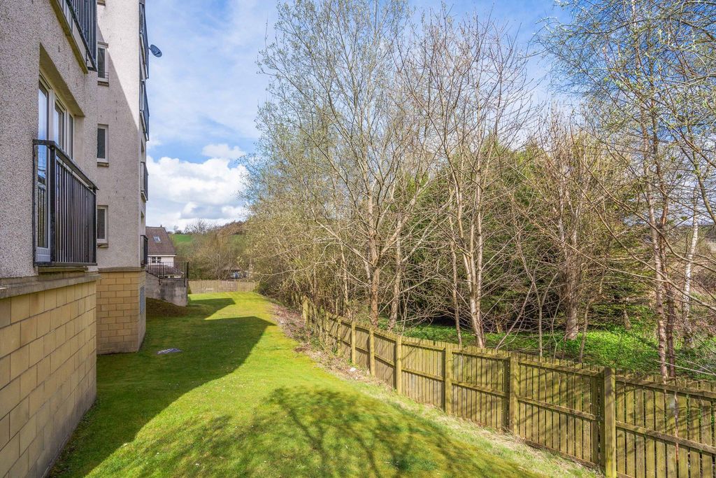 Additional image 21 of 2 bed flat for saleJardine Place, Bathgate EH48
