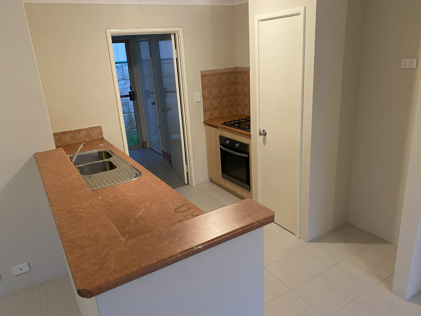 Additional image 5 of 42 Pepperell Crescent, Leda WA 6170