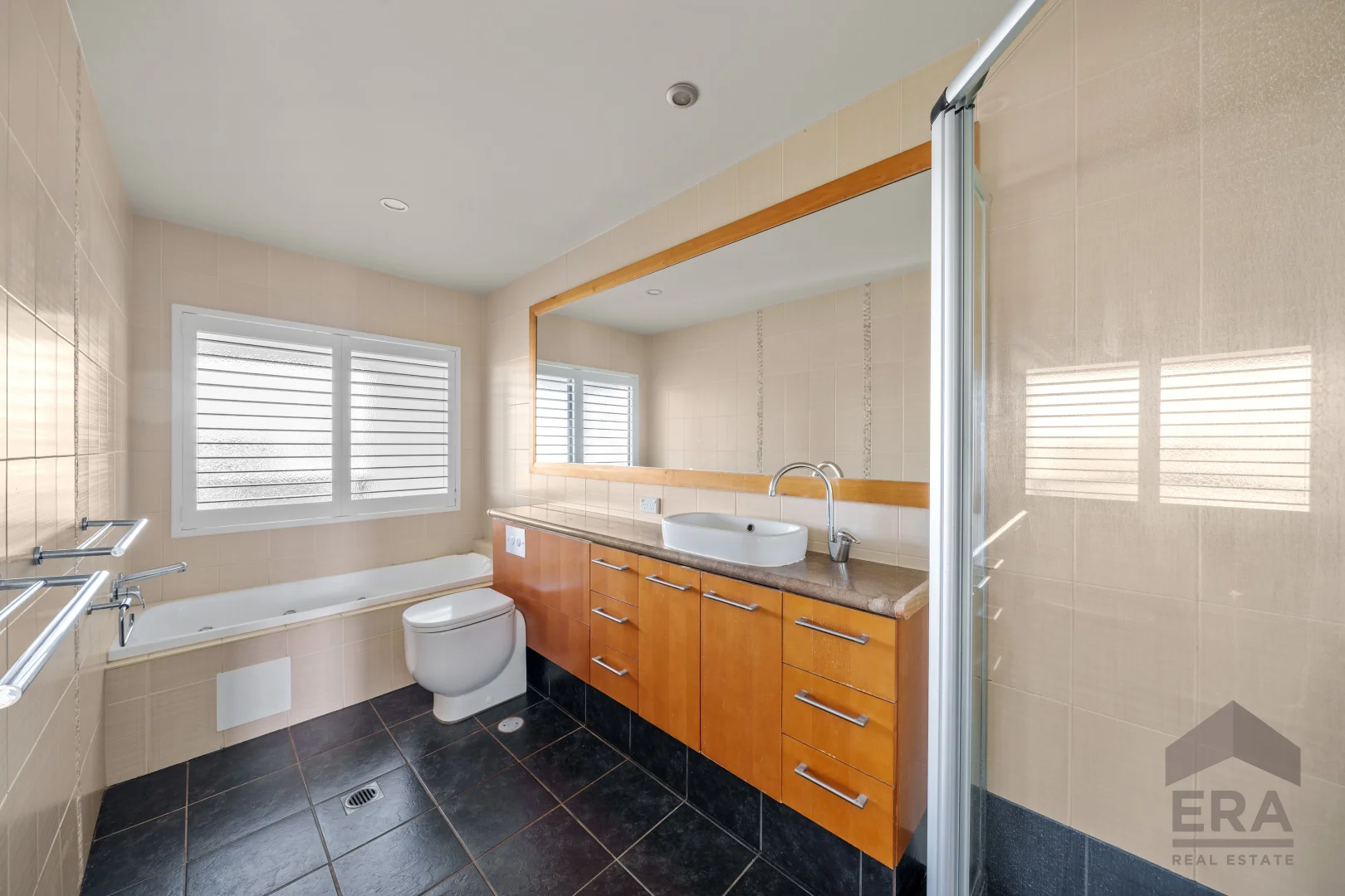 Additional image 16 of 18/31-33 Railway Street, Southport QLD 4215
