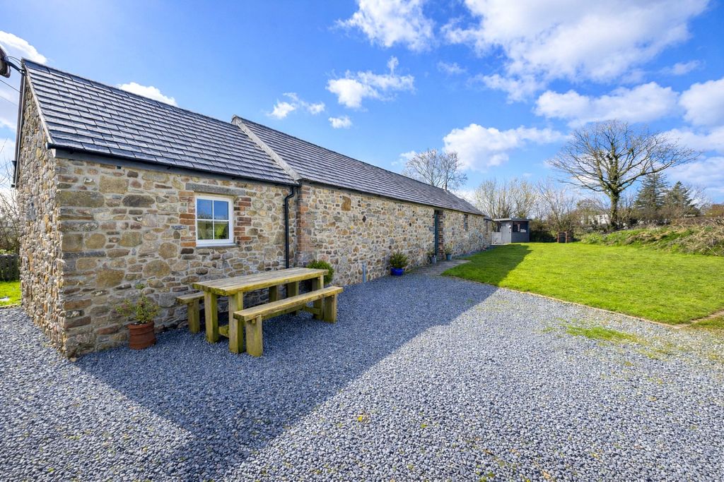 2 bed barn conversion for saleLudchurch, Narberth, Pembrokeshire SA67