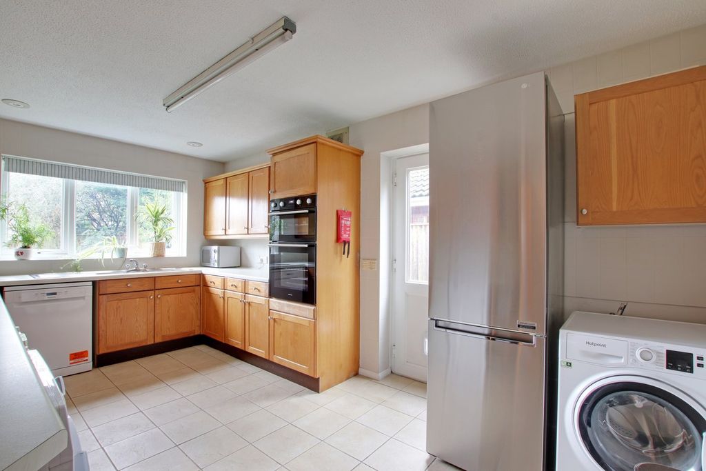 Additional image 5 of 4 bed detached house for saleThe Paddock, Brockenhurst SO42