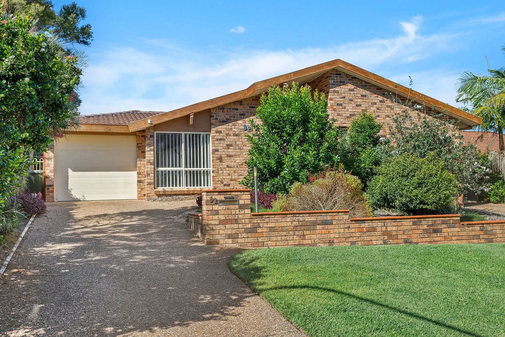 92 Warrangarree Drive, Woronora Heights NSW 2233