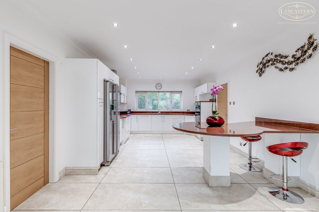 Additional image 8 of 5 bed detached house for salePrincess Road, Lostock, Bolton BL6