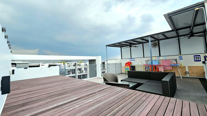 102 Punggol Drive photo 4