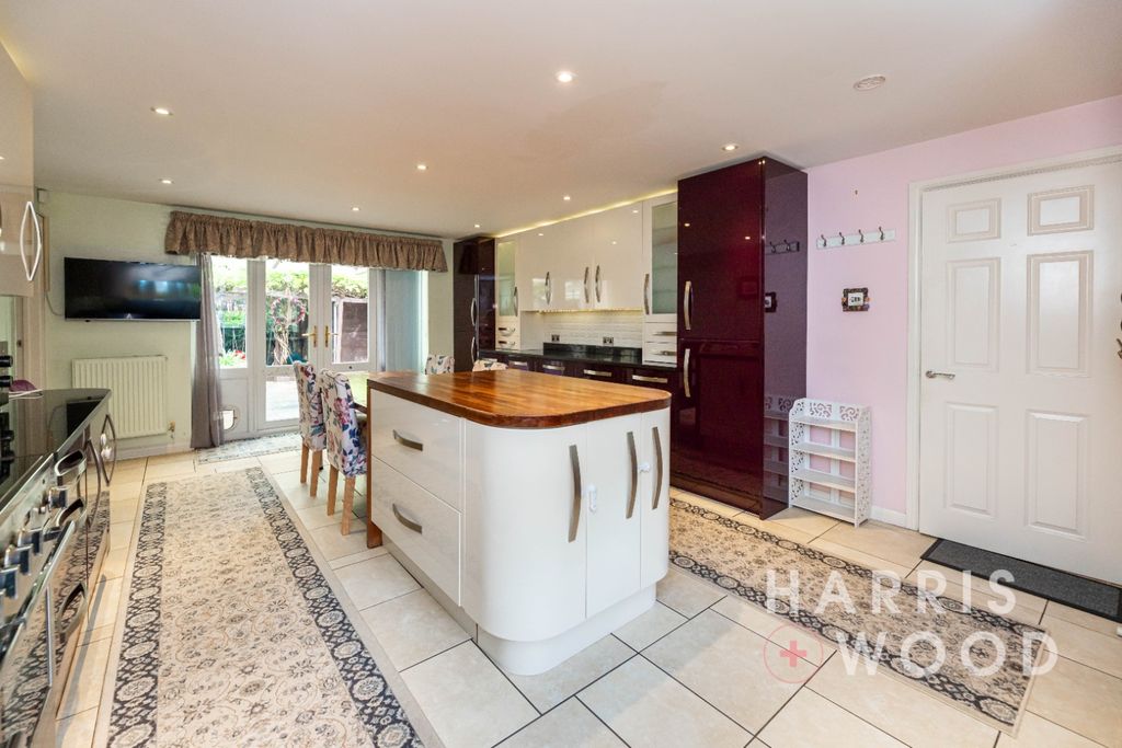Additional image 7 of 9 bed detached house for saleBroadoaks Crescent, Braintree, Essex CM7