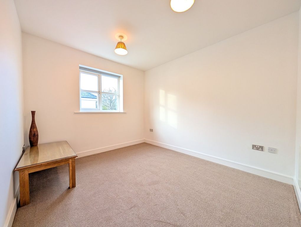 Additional image 8 of 2 bed flat for saleNab Lane, Shipley BD18