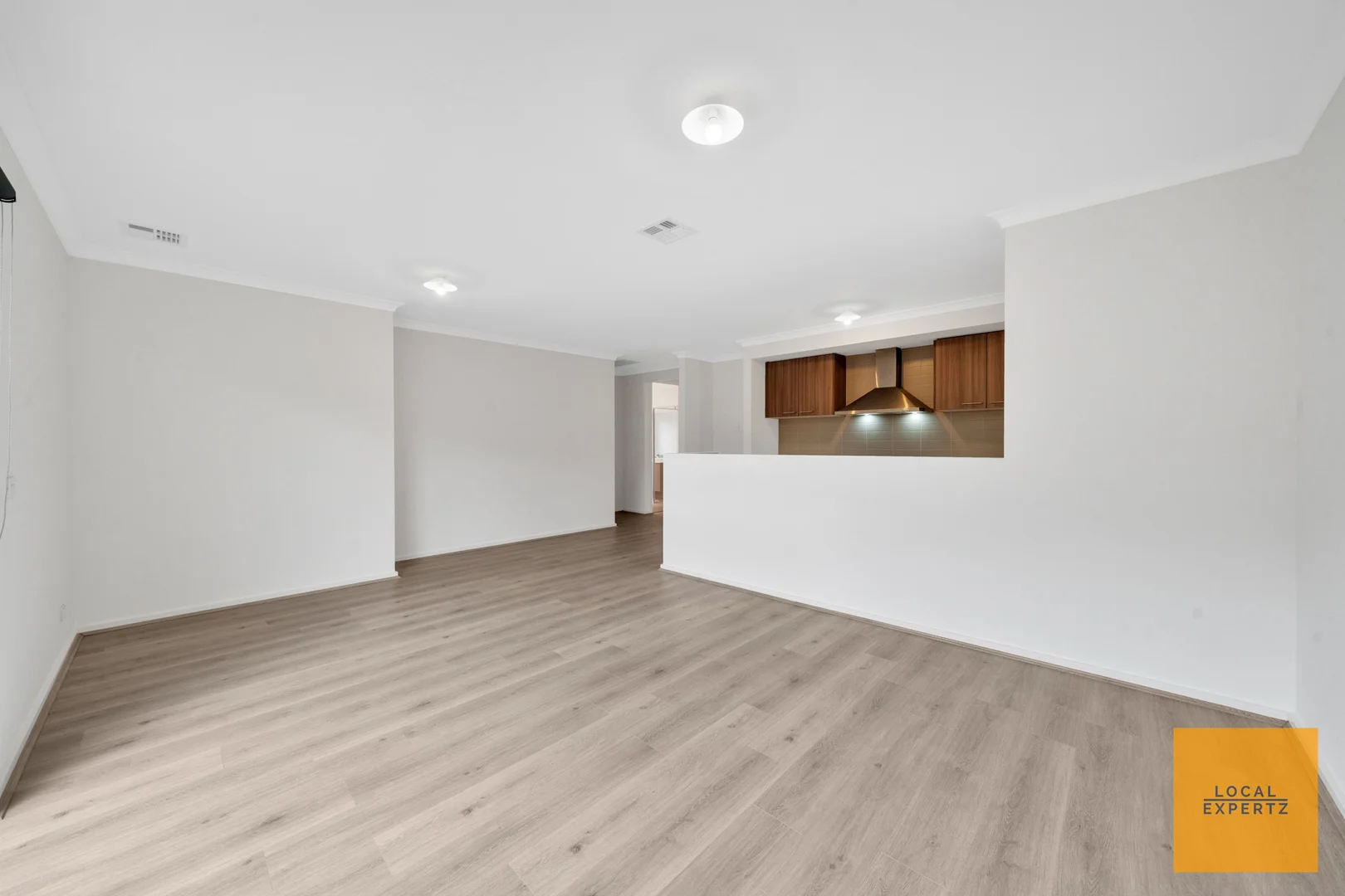 99 Kingdom Boulevard, Weir Views VIC 3338 photo 3