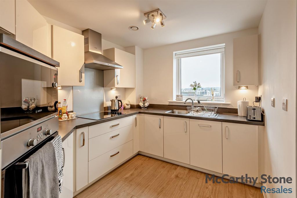 Additional image 3 of 2 bed flat for saleStudio Way, Borehamwood WD6