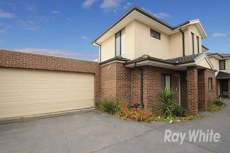 2/161 Gladstone Road, Dandenong North VIC 3175