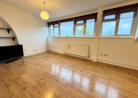 Ballards Lane, Finchley N3