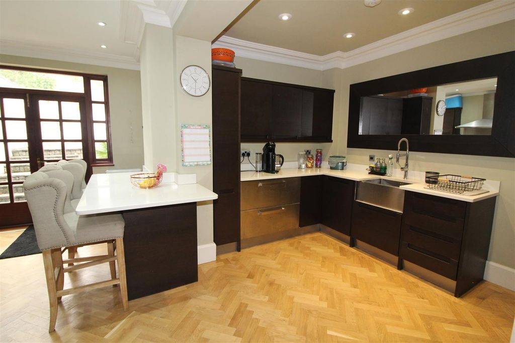 Additional image 7 of 4 bed semi-detached house for saleBryn Road, Pontllanfraith, Blackwood NP12