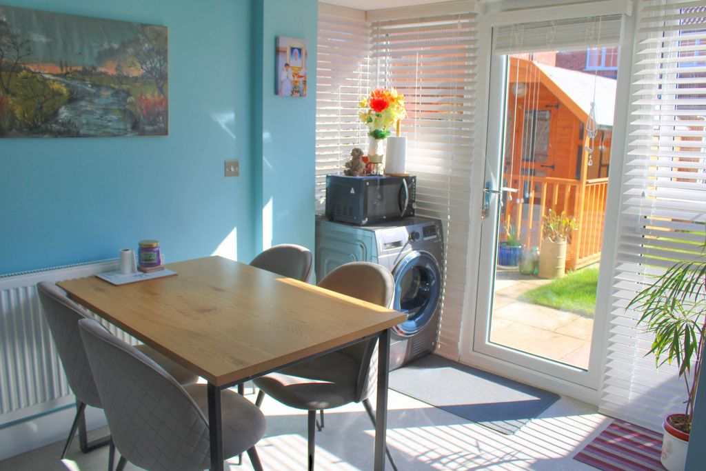 Additional image 7 of 2 bed semi-detached house for saleElswick Hopper Close, Brigg, Brigg DN20