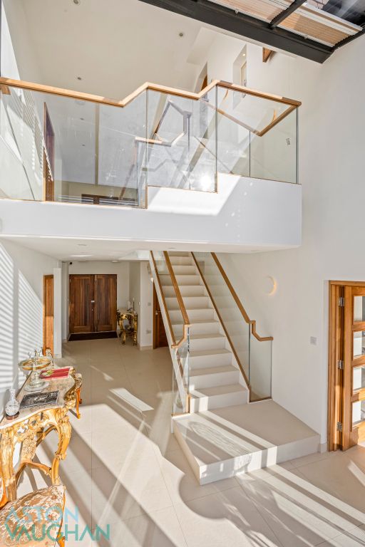 Additional image 13 of 7 bed detached house for saleRoedean Heights BN2
