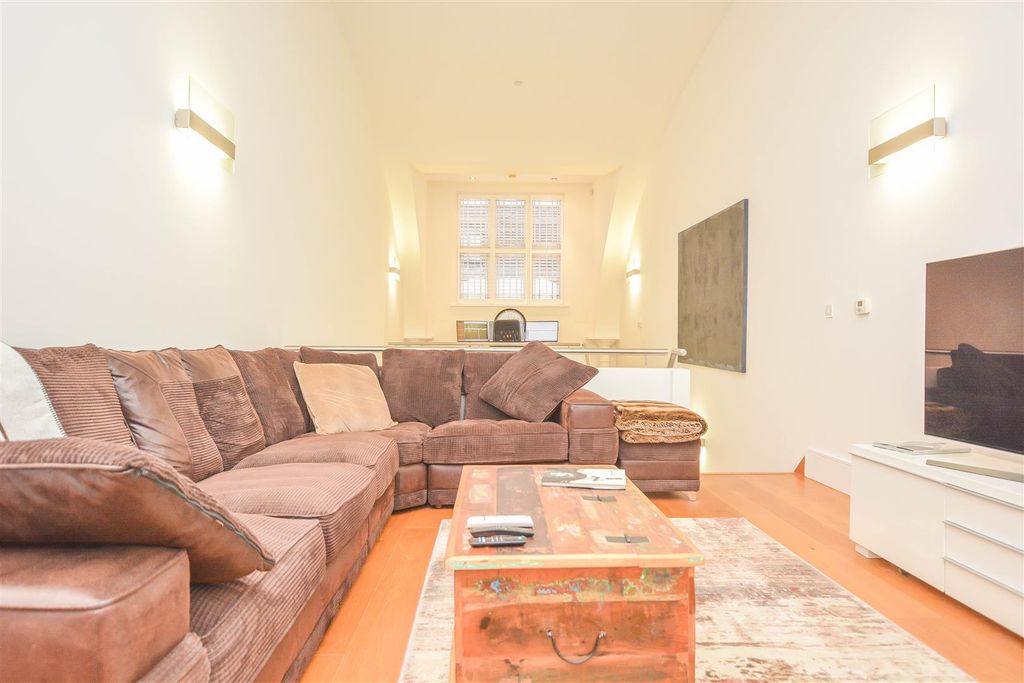 Additional image 6 of 2 bed flat for saleThe Galleries, Warley, Brentwood CM14