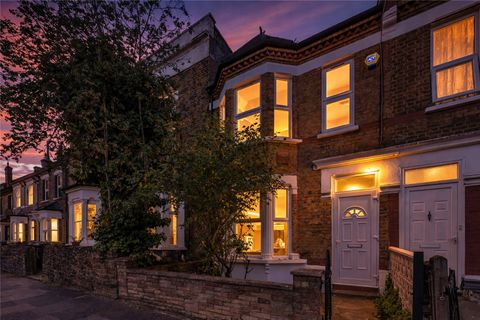 Birkbeck Road, Tottenham, London N17
