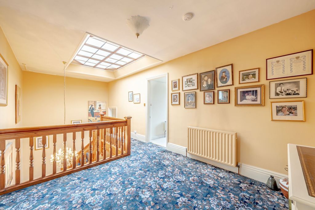 Additional image 26 of 3 bed flat for salePark Avenue, Harrogate HG2