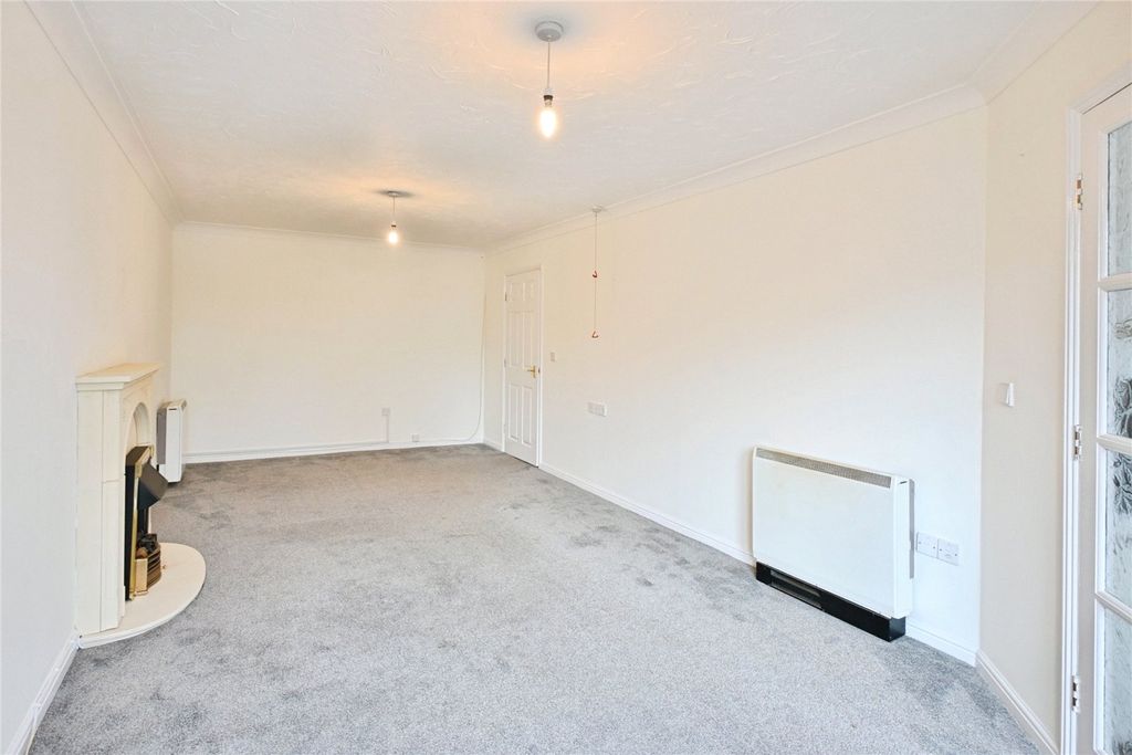 Additional image 5 of 2 bed flat for saleGeorgian Court Ph I, Spalding PE11
