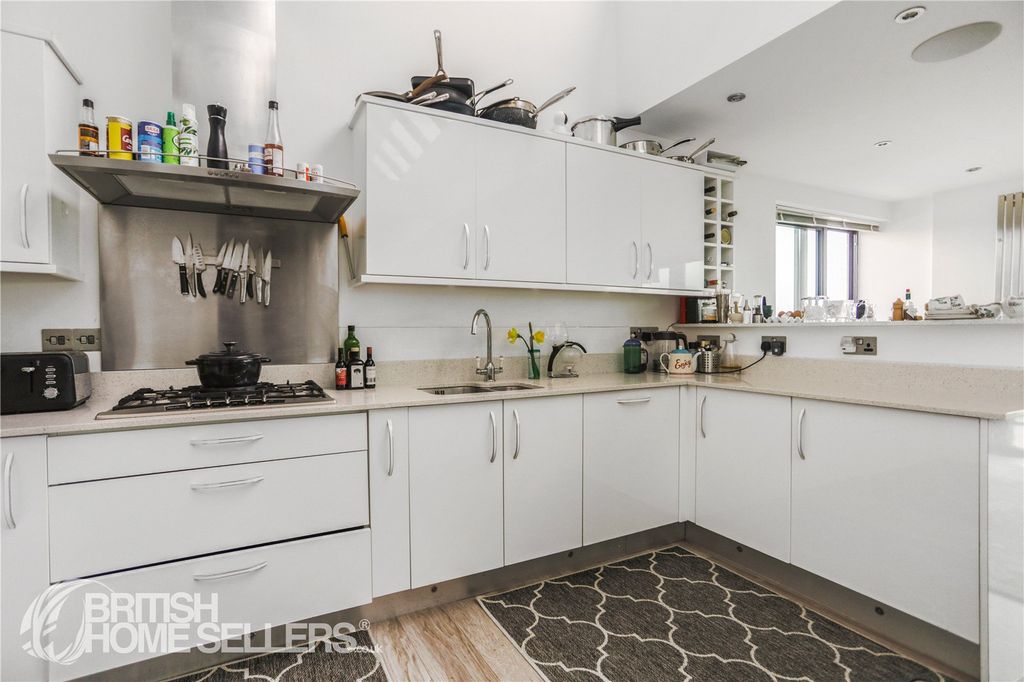 Additional image 3 of 4 bed flat for saleParsonage Way, Plymouth, Devon PL4