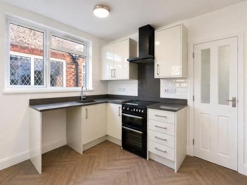 River Gardens, Feltham TW14