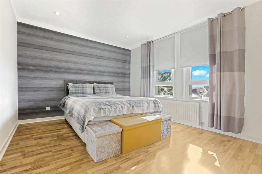 Additional image 9 of 4 bed flat for saleGartleahill, Airdrie, North Lanarkshire ML6