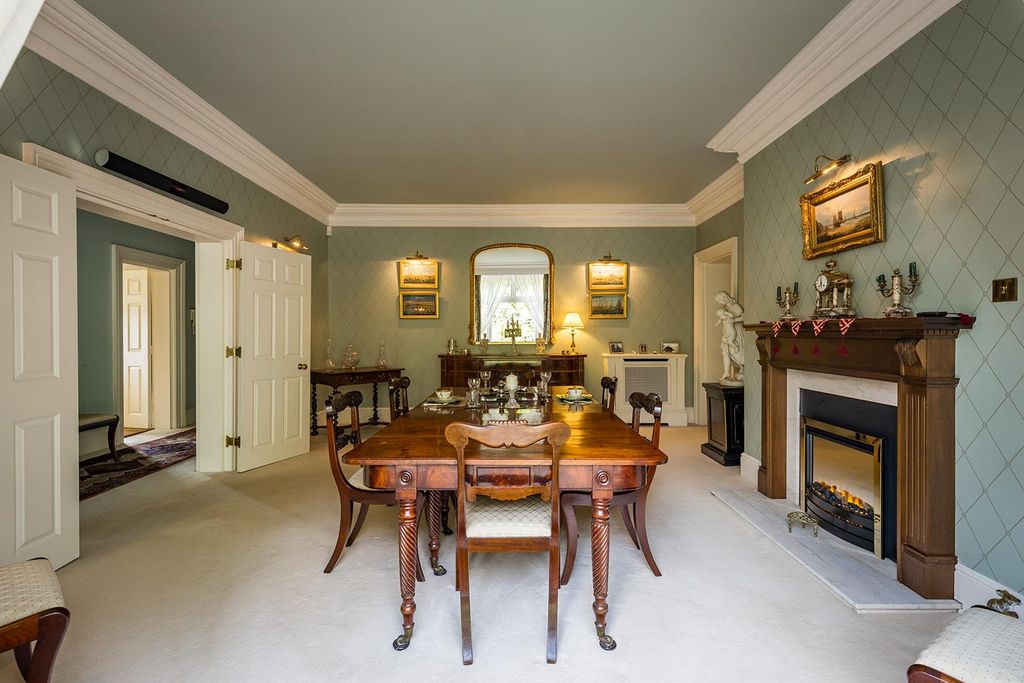 Additional image 6 of 3 bed flat for saleSnowdenham Hall, Snowdenham Lane Bramley, Guildford GU5