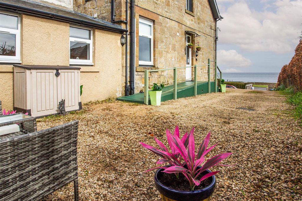 Additional image 2 of 2 bed flat for saleApt 2 Eaisdale House, Shore Road, Whiting Bay. Isle Of Arran KA27