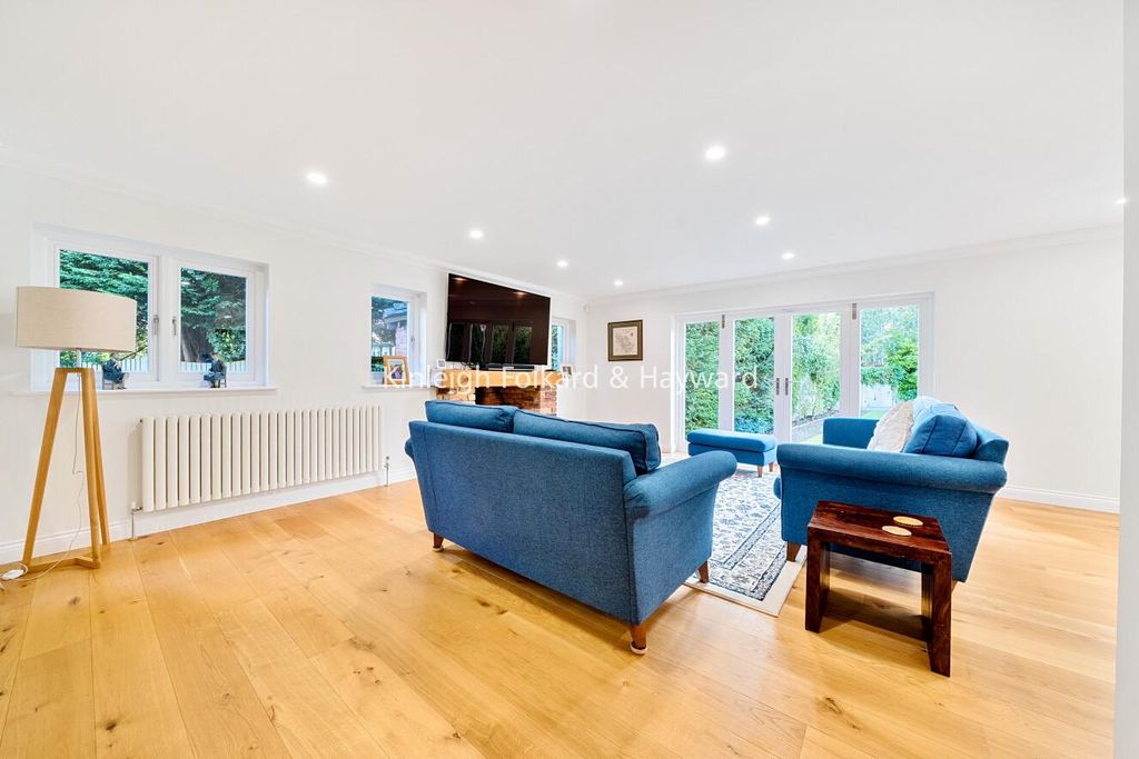 Additional image 9 of 5 bed detached house for saleHawthorne Road, Bromley, Kent BR1