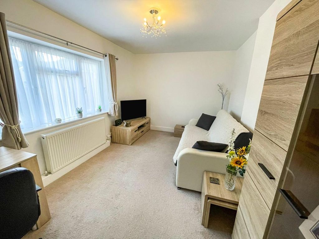 Additional image 4 of 2 bed semi-detached bungalow for saleHigh Street, Brandon IP27