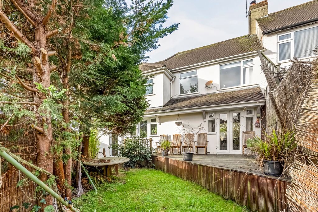 Additional image 22 of 3 bed semi-detached house for saleCarden Crescent, Brighton BN1