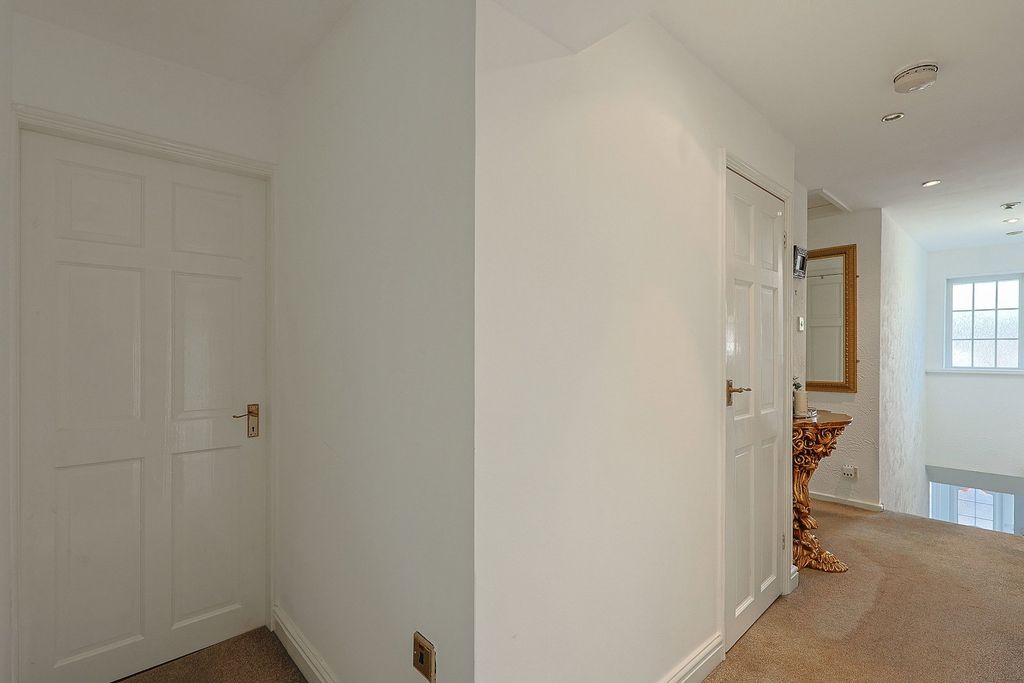Additional image 16 of 6 bed detached house for saleNorth View Drive, Brierley Hill DY5